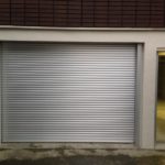 【After】車庫：シャッターを新しく取り替え、ＲＶ車も楽々入ります♪