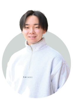 中村　友也